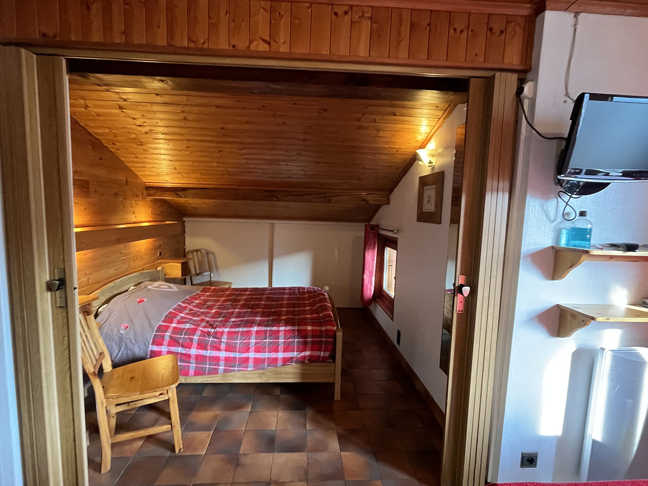 appartement-petit-arnica-morzine 3.jpg